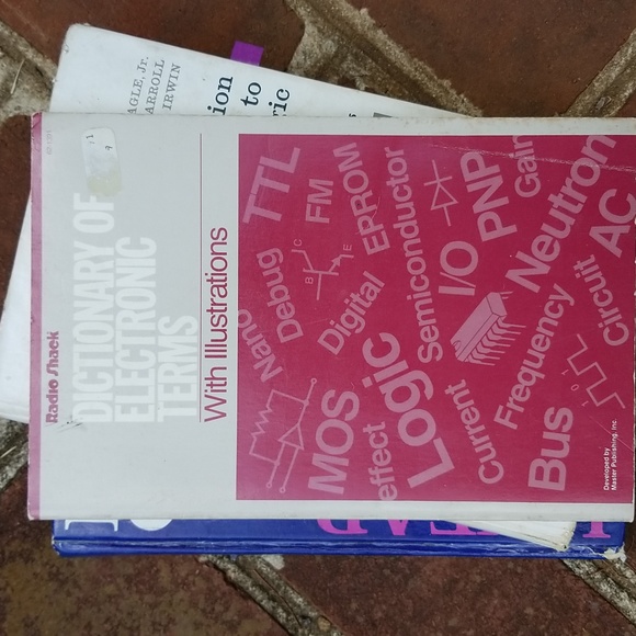 Engineering books & dictionary Franklin Kuo, Van Valkenburg & Kinariwala - Picture 6 of 10